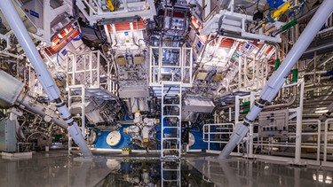 National Ignition Facility am Lawrence Livermore National Laboratory: Kernfusion per Laserbeschuss | Bild: picture alliance / ASSOCIATED PRESS | Damien Jemison