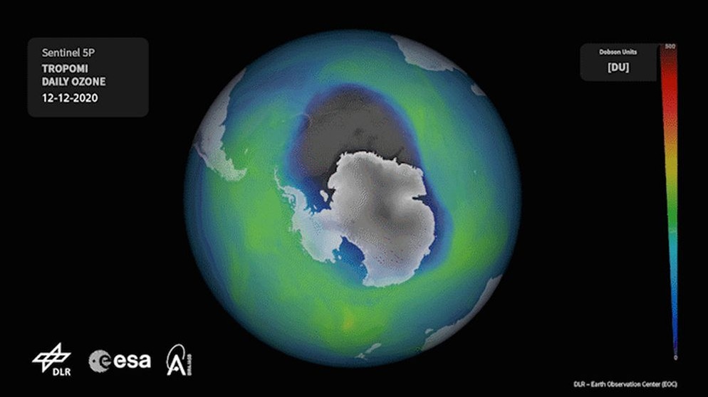 Das Ozonloch, das im antarktischen Winter 2020 von März bis September besonders groß war, hat sich diesmal auch bis in den Sommer am Südpol gehalten: Noch Anfang Dezember 2020 war es riesig. | Bild: DLR
