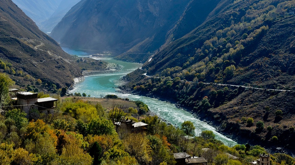 Dadu-Fluss in Sichuan, China, wo der Shuangjiangkou-Staudamm gebaut werden soll. | Bild: picture-alliance/dpa