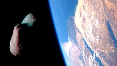 Montage: Asteroid rast auf Erde zu | Bild: NASA/JPL/JHUAPL (Montage: DLR). 