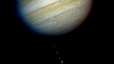 Bruchstücke des Kometen Shoemaker-Levy 9 stürzen auf Jupiter | Bild: NASA