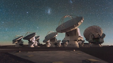 Das ALMA-Observatorium der Europäischen Südsternwarte ESO in Chile: 66 Teleskope, die die Fläche eines Fußballfeldes haben. | Bild: picture-alliance/dpa