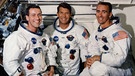 Apollo 7-Crew Donn Eisele Walter Schirra und Walter Cunningham. 1969 betrat Neil Armstrong als erster Mensch seine Oberfläche. Alle Apollo-Missionen, dem Erfolgsprogramm der NASA, im Überblick findet ihr hier. | Bild: NASA