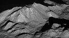 Tycho-Krater. Die NASA-Mondsonde LRO kreist in dichtem Abstand um den Mond und erstellte eine dreidimensionale Karte des Mondes. Aber der LRO knipst weiter - seht selbst! | Bild: NASA