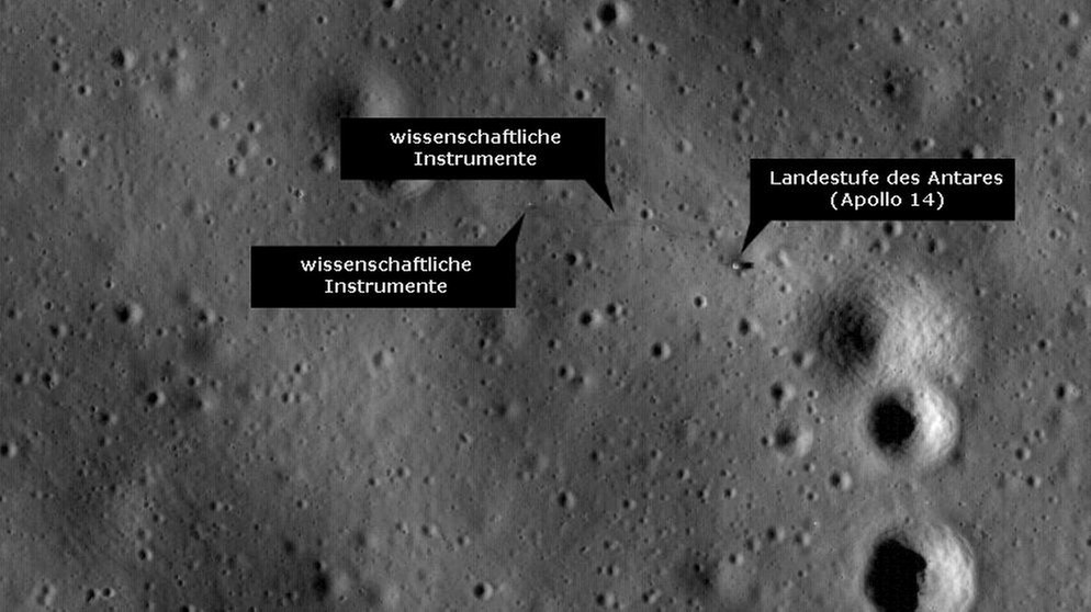 Fotos vom Landeplatz der Mondmission Apollo 14 mit sichtbarer Landestufe, Fußspuren und wissenschaftlichem Gerät, aufgenommen vom LRO. Waren die Astronauten wirklich auf dem Mond? War es nicht nur alles eine große Täuschung? Die Mondsonde LRO fotografierte die Landeplätze - seht selbst! | Bild: NASA