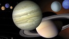 Collage der Planeten des Sonnensystems (Merkur, Venus, Erde, Mars, Jupiter, Saturn, Uranus und Neptun). Neben den Planeten gibt es noch unzählige kleinere Objekte im Sonnensystem: Kleinplaneten, Asteroiden, Kometen und Staub. | Bild: NASA/JPL
