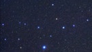 Das Sternbild Jungfrau (Virgo, Vir) am Sternenhimmel. Die Hauptsterne sind größer als in Realtität dargestellt. | Bild: imago/B&S.Fletcher/Novapix/Leemage
