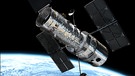 Illustration des Weltraumteleskops Hubble in der Erdumlaufbahn | Bild: NASA
