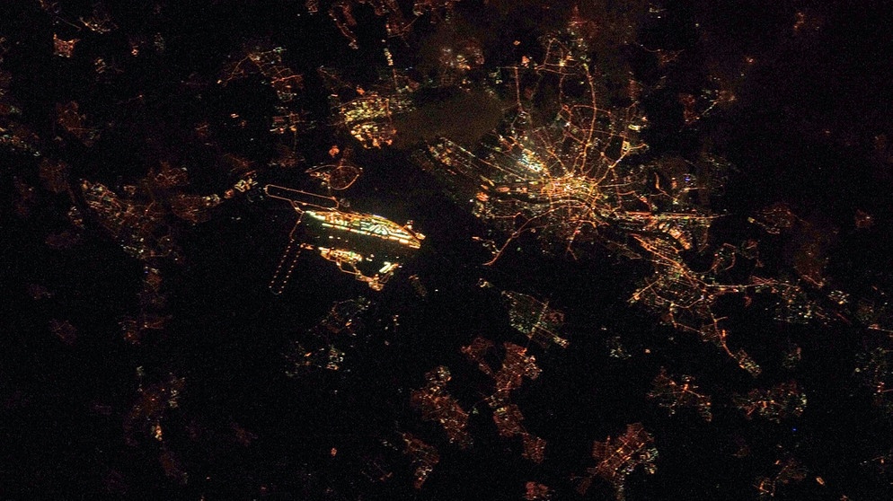 Frankfurt bei Nacht | Bild: ESA/NASA