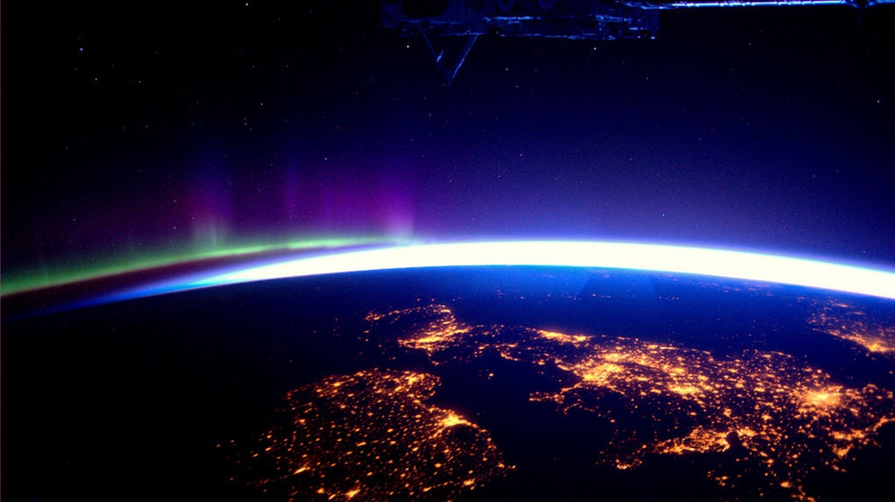 Großbritannien und Irland bei Nacht | Bild: ESA/NASA