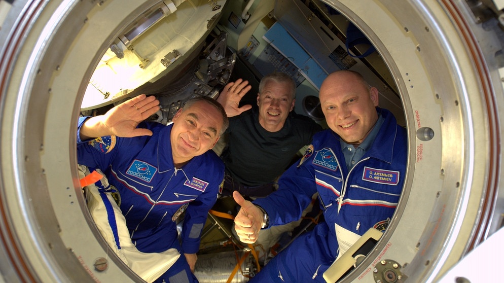 Am 10. September 2014 nimmt die erste Hälfte der ISS-Besatzung Expedition 40/41 Abschied von der ISS: Alexander Skworzow, Oleg Artemjew und Steven Swanson reisen zurück zur Erde. | Bild: ESA/NASA
