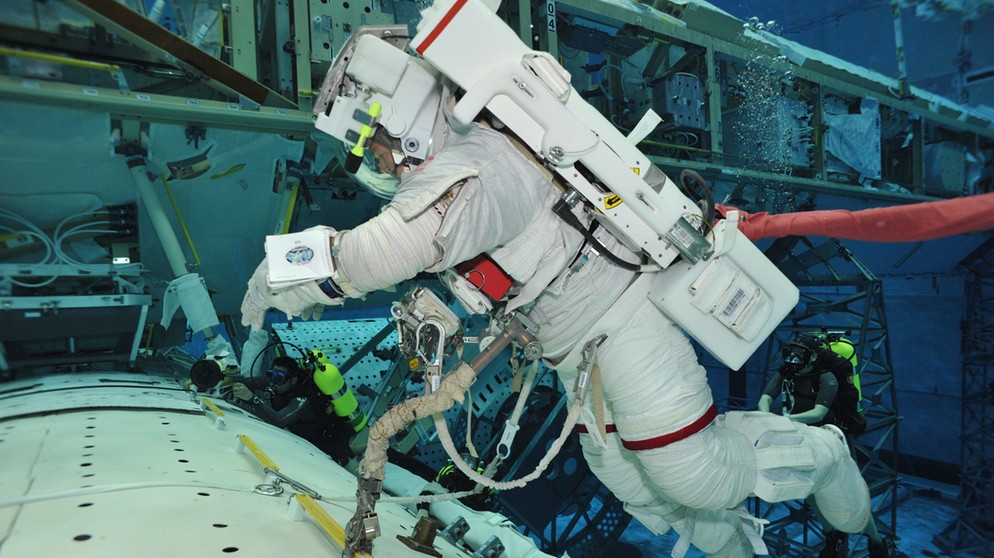 ESA Astronaut Alexander Gerst beim Weltraumspaziergang-Training in Houston, Texas | Bild: BR/NASA
