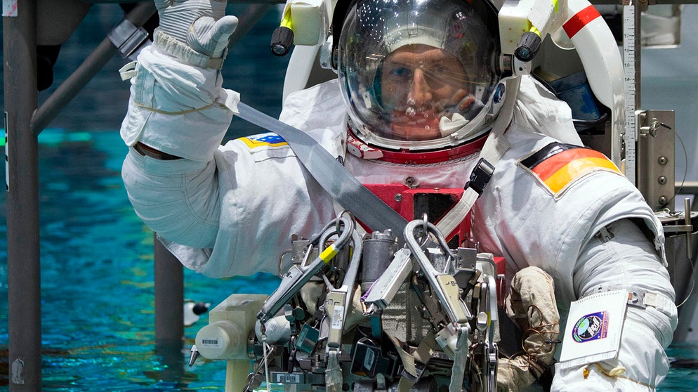 Der ESA-Astronaut Matthias Maurer beim Tauchtraining.
| Bild: BR/ESA/SWR