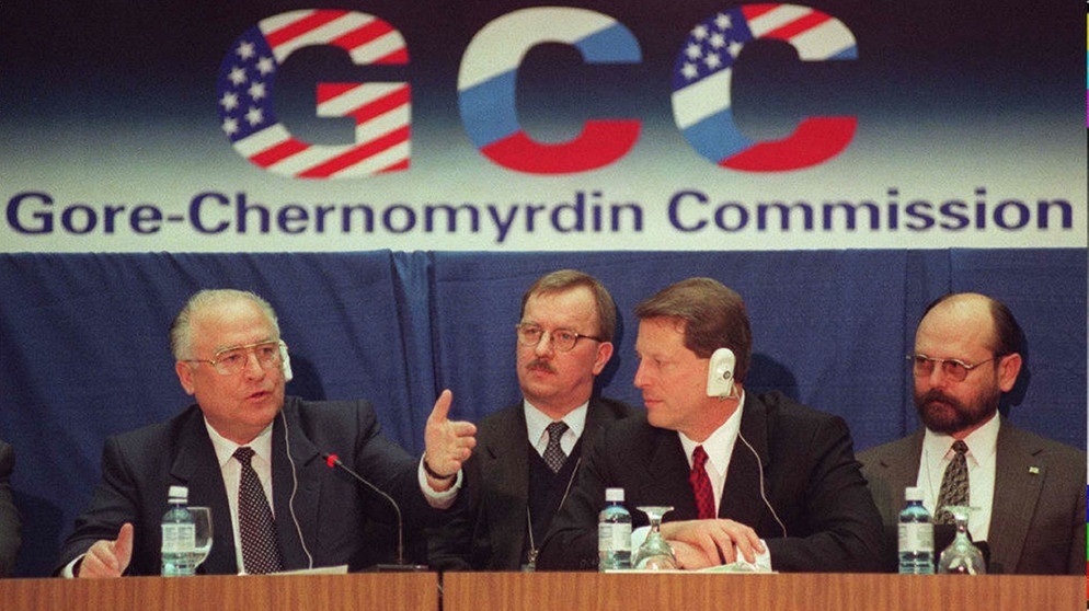 Viktor Tschernomyrdin und Al Gore bei der bilateralen Gore-Chernomyrin-Commission   | Bild: picture-alliance/dpa