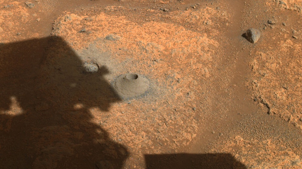 Mars-Rover Perseverance hat den ersten Bohrversuch unternommen, aber keine Bodenprobe eingesammelt. | Bild: NASA/JPL-Caltech
