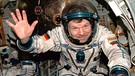 Reinhold Ewald beim Training für seine MIR-Mission 1997. Er war der erste deutsche Astronaut/Kosmonaut auf der russischen Raumstation MIR und einer der deutschen Astronauten, die schon vor Alexander Gerst in den Weltraum geflogen sind. | Bild: DLR