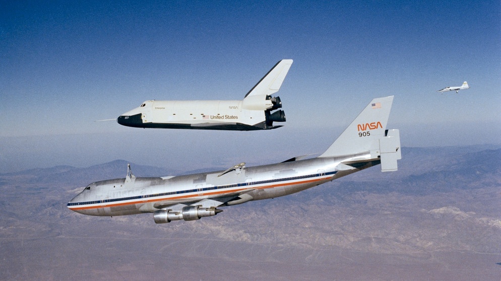 Space Shuttle-Vorläufer Enterprise löst sich vom NASA Boing 747 Carrier. | Bild: NASA