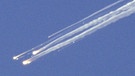 Die zertrümmerten Teile des Space Shuttles Columbia nach dem Eintritt in die Erdatmosphäre im Februar 2003 | Bild: NASA
