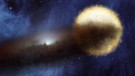 Grafische Darstellung von Almaaz: Der Stern Almaaz im Sternbild Fuhrmann (Epsilon Aurigae) ist ein sogenannter bedeckungsveränderlicher Doppelstern: Ein Überriese wird von einem sehr dunklen Begleiter umrundet, der den Hauptstern alle 27 Jahre zwei Jahre lang verdunkelt. Vermutlich schluckt eine Staubwolke um den Begleiter das Licht des Hauptsterns. | Bild: NASA/Spitzer Space Telescope