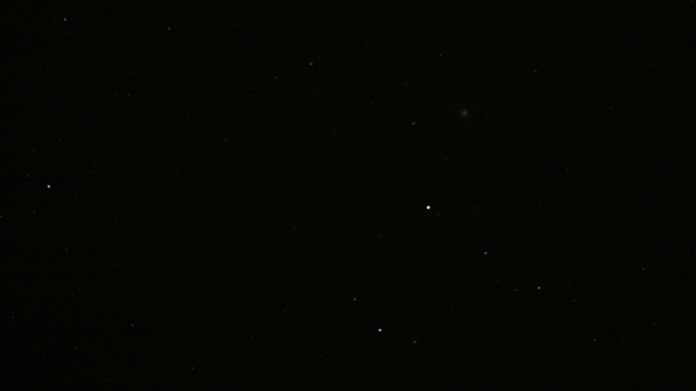 Komet C/2014Q2 Lovejoy, aufgenommen am 14.1.2015 mit einer Spiegelreflexkamera über Burgweinting. | Bild: Andreas Schnellbögl