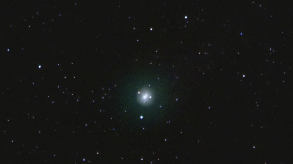 Der Komet 12P/Pons-Brooks am 19.11.2023, nach einer seiner eisvulkanischen Eruptionen. | Bild: Markus Dähne