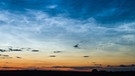 Leuchtende Nachtwolken (noctilucent clouds) am 5. Juli 2016 über Sieversdorf in Brandenburg | Bild: dpa-Bildfunk