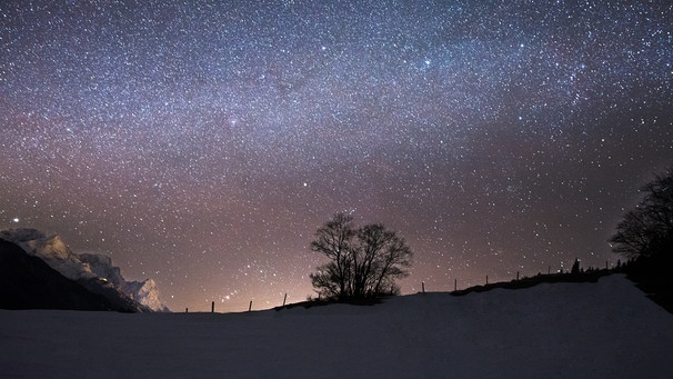 Sternenhimmel und Milchstraße bei Nacht  | Bild: BR/Sandra Demmelhuber