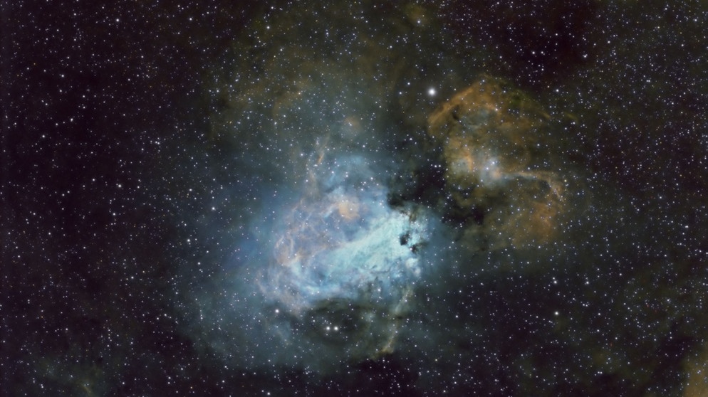 Auf La Palma hat Thomas Frisch den Nebel M17 fotografiert, auch als Omeganebel oder NGC 6618 bezeichnet. Der Emissionsnebel liegt im Sternbild Schütze, das im Sommer am Sternenhimmel zu sehen ist.
| Bild: Thomas Frisch